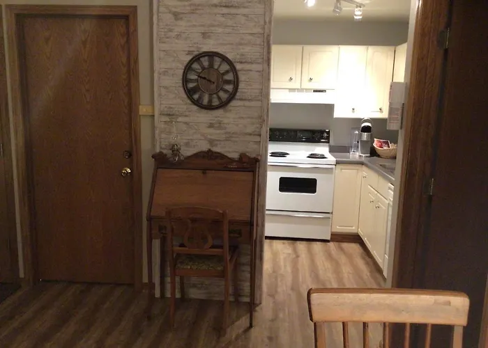 Big Hollow Guest House